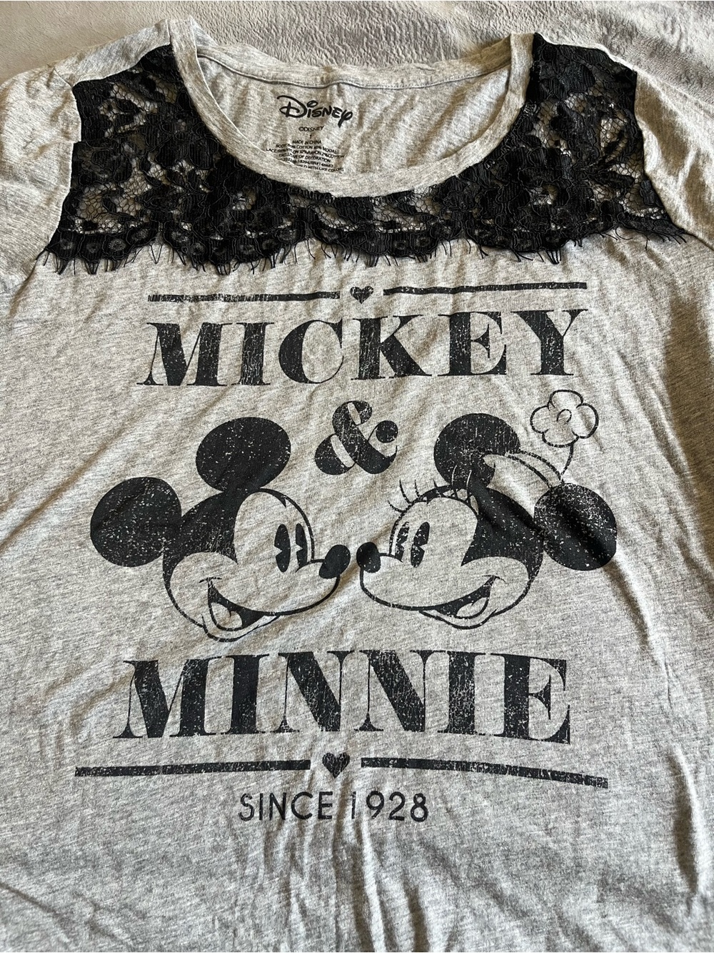 Torrid Disney Gray Tee with Black Mickey & Minnie Graphic and Lace Yoke size 1 - Picture 3 of 5
